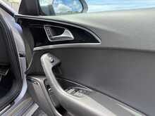 Audi A6 Saloon TDI ultra Black Edition - U1083