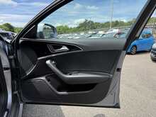 Audi A6 Saloon TDI ultra Black Edition - U1083