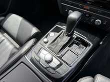 Audi A6 Saloon TDI ultra Black Edition - U1083