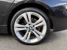 BMW 3 Series 320d Luxury - U1084