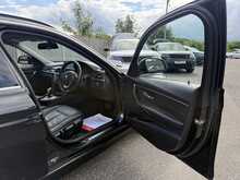BMW 3 Series 320d Luxury - U1084