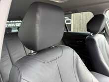 BMW 3 Series 320d Luxury - U1084