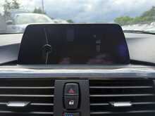 BMW 3 Series 320d Luxury - U1084