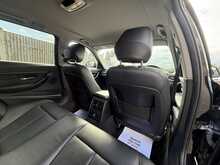 BMW 3 Series 320d Luxury - U1084