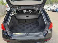 BMW 3 Series 320d Luxury - U1084