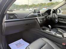BMW 3 Series 320d Luxury - U1084