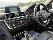 BMW 3 Series 320d Luxury - U1084