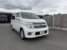 Nissan Elgrand  - U1089
