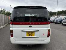 Nissan Elgrand  - U1089