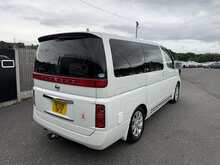 Nissan Elgrand  - U1089