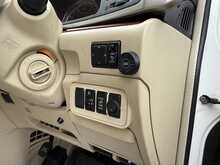 Nissan Elgrand  - U1089