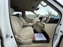 Nissan Elgrand  - U1089