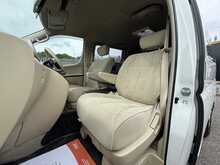 Nissan Elgrand  - U1089