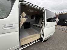 Nissan Elgrand  - U1089