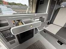 Nissan Elgrand  - U1089