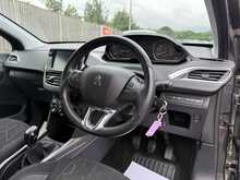 Peugeot 2008 PureTech Active - U1098