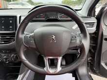 Peugeot 2008 PureTech Active - U1098