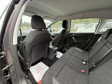 Peugeot 2008 PureTech Active - U1098