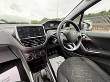 Peugeot 2008 PureTech Active - U1098