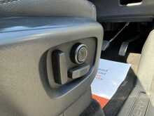Land Rover Discovery SD4 SE - U1099
