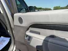 Land Rover Discovery SD4 SE - U1099
