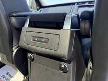 Land Rover Discovery SD4 SE - U1099