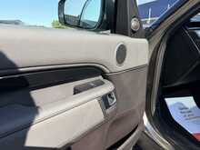 Land Rover Discovery SD4 SE - U1099