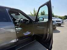 Land Rover Discovery SD4 HSE - U1104