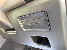 Land Rover Discovery SD4 HSE - U1104
