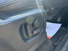 Land Rover Discovery SD4 HSE - U1104