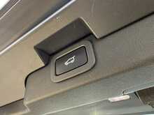 Land Rover Discovery SD4 HSE - U1104