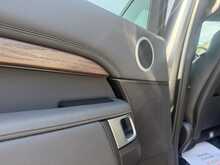 Land Rover Discovery SD4 HSE - U1104