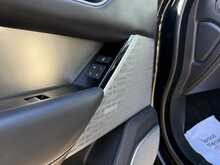 Land Rover Range Rover Velar D240 HSE - U1110