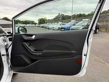 Ford Fiesta Ti-VCT Zetec - U1113