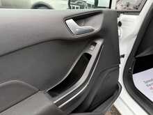Ford Fiesta Ti-VCT Zetec - U1113