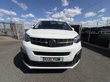 Vauxhall Vivaro Turbo D 3100 Sportive - U1121