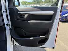 Vauxhall Vivaro Turbo D 3100 Sportive - U1121