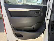 Vauxhall Vivaro Turbo D 3100 Sportive - U1121