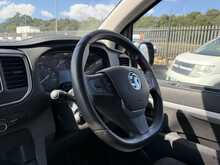 Vauxhall Vivaro Turbo D 3100 Sportive - U1121