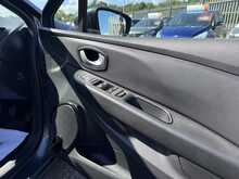 Renault Clio dCi Signature Nav - U1125