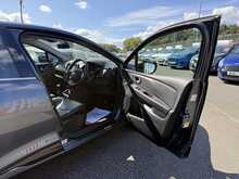 Renault Clio dCi Signature Nav - U1125