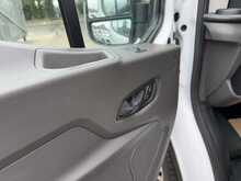 Ford Transit 2.0 350 EcoBlue Leader Chassis Cab 2dr Diesel Manual RWD L4 Euro 6 (s/s) (130 ps) Chassis Cab Manual - U422