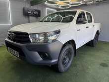 Toyota Hilux 2.4 D-4D Active Pickup Double Cab 4dr Diesel Manual 4WD Euro 6 (s/s) (150 ps) - U576
