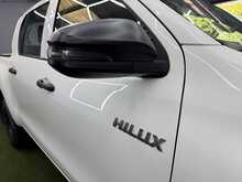 Toyota Hilux 2.4 D-4D Active Pickup Double Cab 4dr Diesel Manual 4WD Euro 6 (s/s) (150 ps) - U576