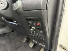 Toyota Hilux 2.4 D-4D Active Pickup Double Cab 4dr Diesel Manual 4WD Euro 6 (s/s) (150 ps) - U576