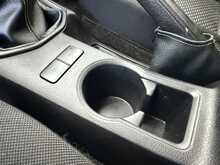 Toyota Hilux 2.4 D-4D Active Pickup Double Cab 4dr Diesel Manual 4WD Euro 6 (s/s) (150 ps) - U576