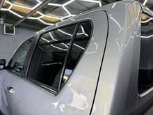 Toyota Hilux 2.4 D-4D Invincible Pickup Double Cab 4dr Diesel Auto 4WD Euro 6 (s/s) (TSS) (150 ps) - U577