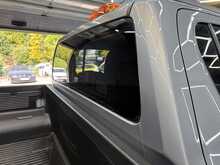 Toyota Hilux 2.4 D-4D Invincible Pickup Double Cab 4dr Diesel Auto 4WD Euro 6 (s/s) (TSS) (150 ps) - U577