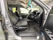 Toyota Hilux 2.4 D-4D Invincible Pickup Double Cab 4dr Diesel Auto 4WD Euro 6 (s/s) (TSS) (150 ps) - U577