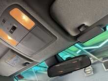 Toyota Hilux 2.4 D-4D Invincible Pickup Double Cab 4dr Diesel Auto 4WD Euro 6 (s/s) (TSS) (150 ps) - U577